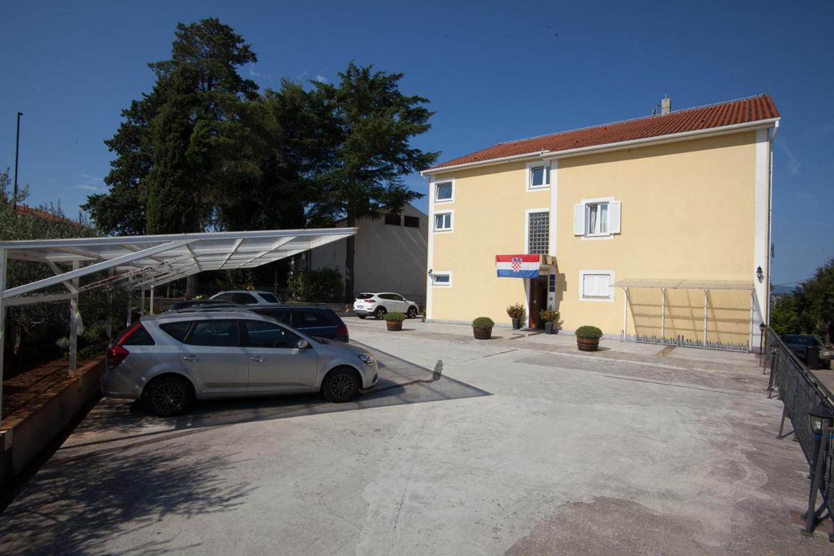 Frajona Apartments Malinska Exterior photo